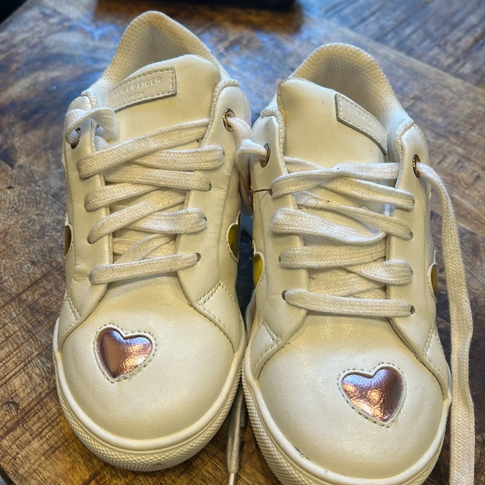 New Unisex Shoes